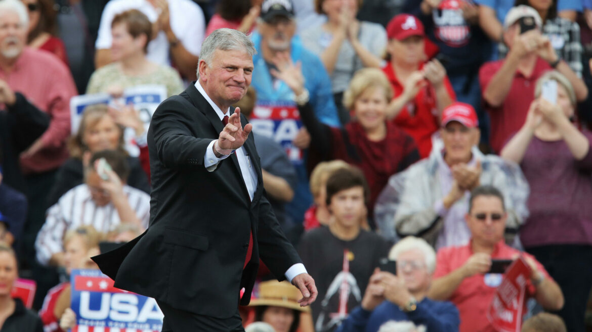 Franklin Graham asks Americans to offer prayers for our country and President Trump