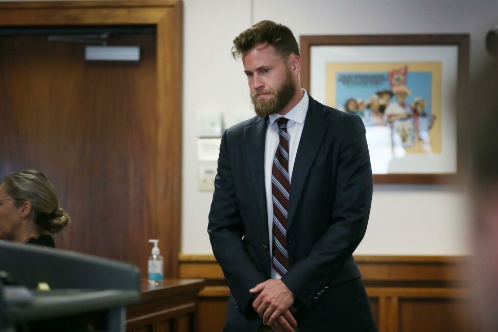 Jan. 6 prisoner and ‘Infowars’ host ‘finally out of prison’