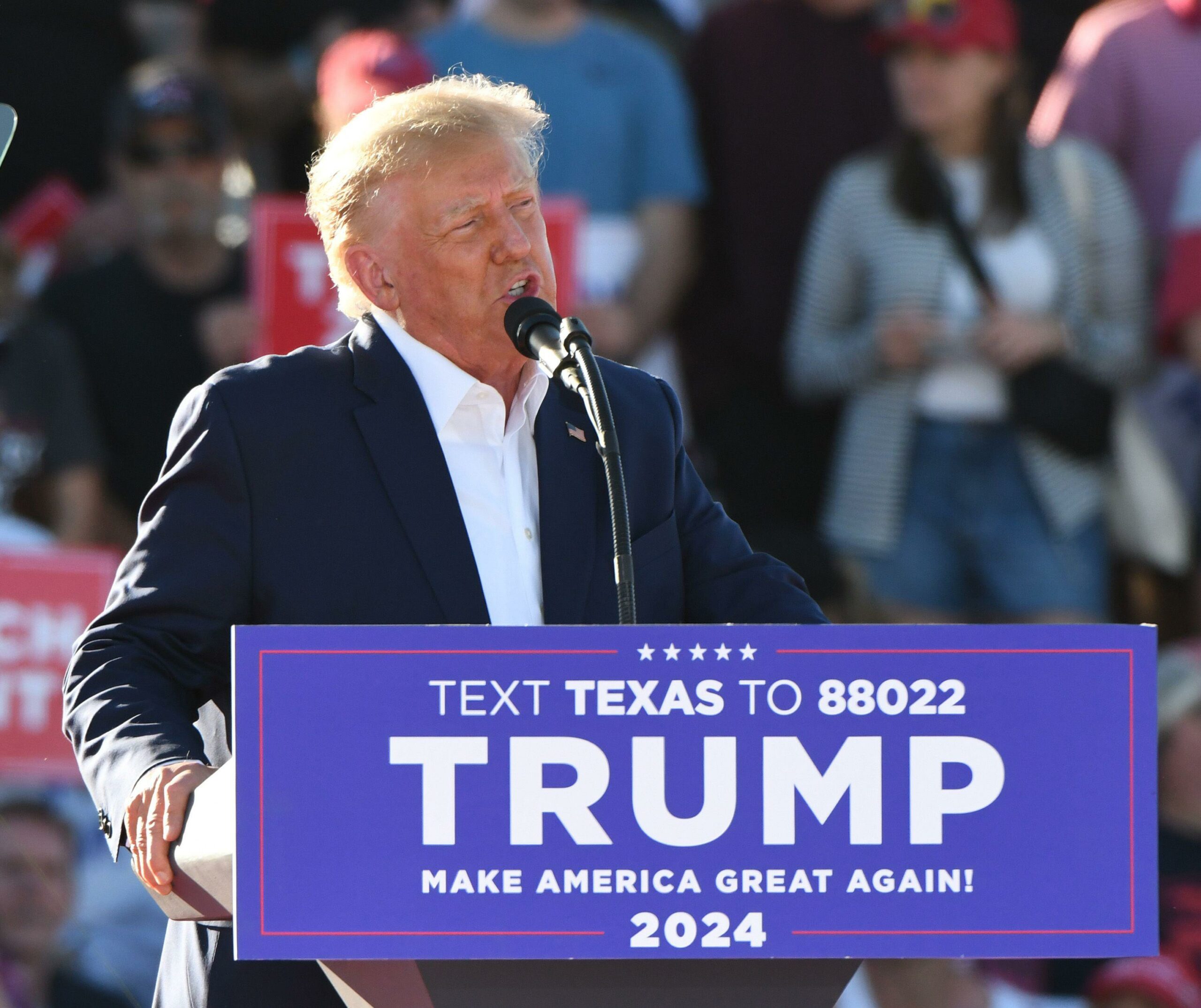 Trump TROUNCES Biden‚ Haley in latest Texas polls