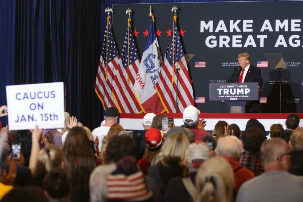 Trump rips ‘disloyal’ DeSantis for running against him‚ talks nail in the coffin