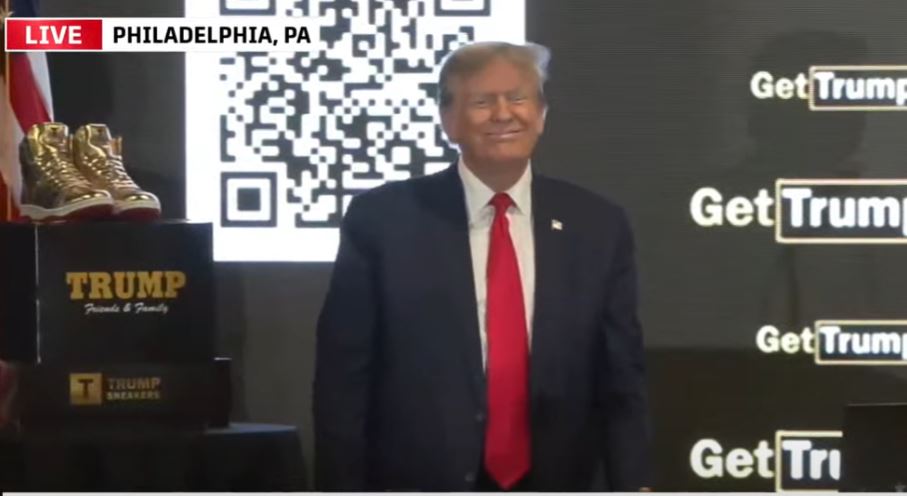 Trump has fun in Philly unveiling BOLD and GOLD collectible sneakers at SNEAKER CON