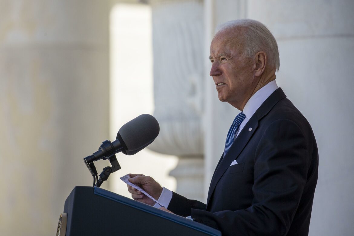 2G044HB Arlington, United States. 31st May, 2021. President Joe Biden speaks at the153rd National Memorial Day Observance Arlington National Cemetery in Arlington, Virginia on Monday, May 31, 2021. President Biden also laid a wreath at the Tomb of the Unknown Solider before speaking. Photo by Tasos Katopodis/UPI Credit: UPI/Alamy Live News