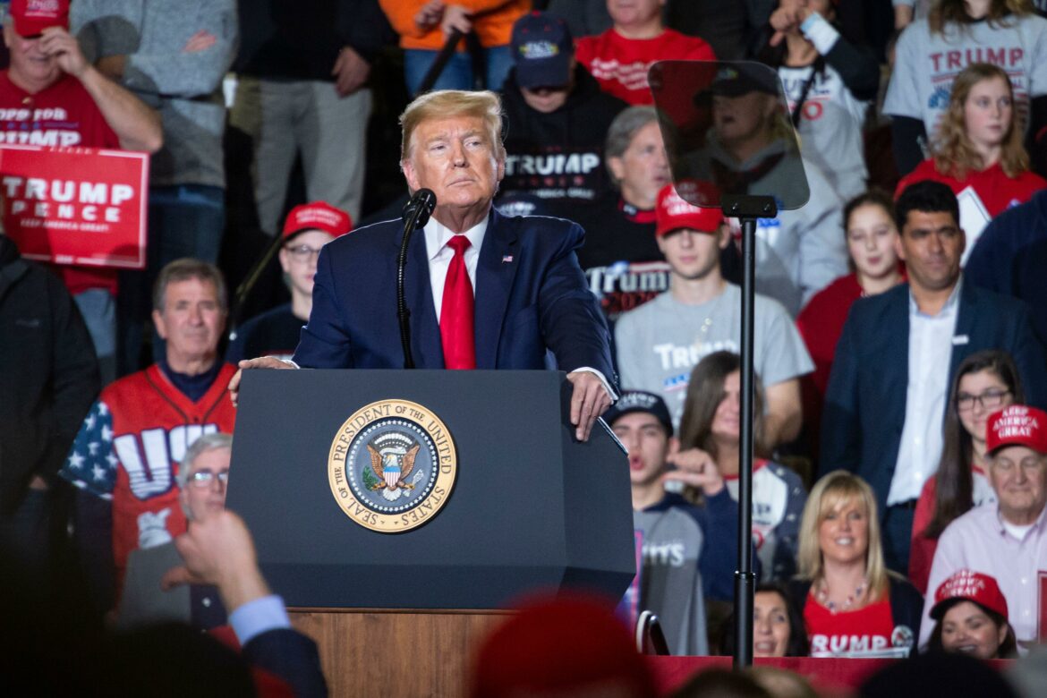 2AT67EX President Donald J. Trump speaks to a large crowd at the "Keep America Great" rally held at the Wildwoods Convention Center; crowd member gives "thumb