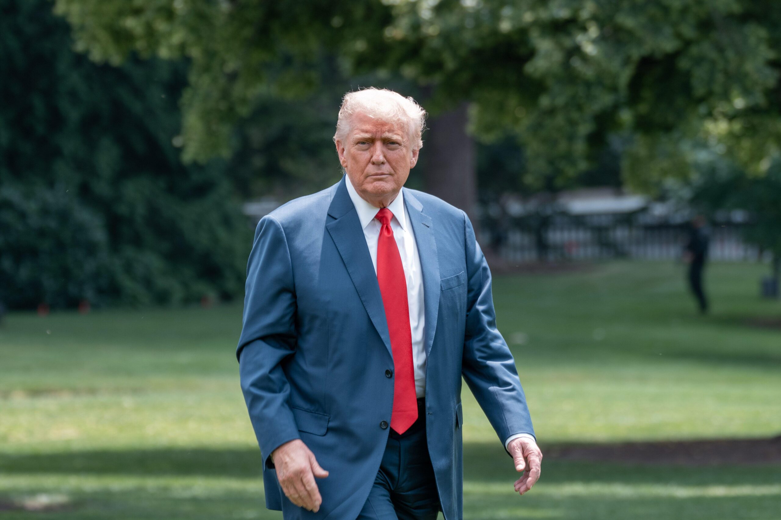 President Trump says his administration will lead effort to rebuild D.C.’s Dulles Airport
https://ww...